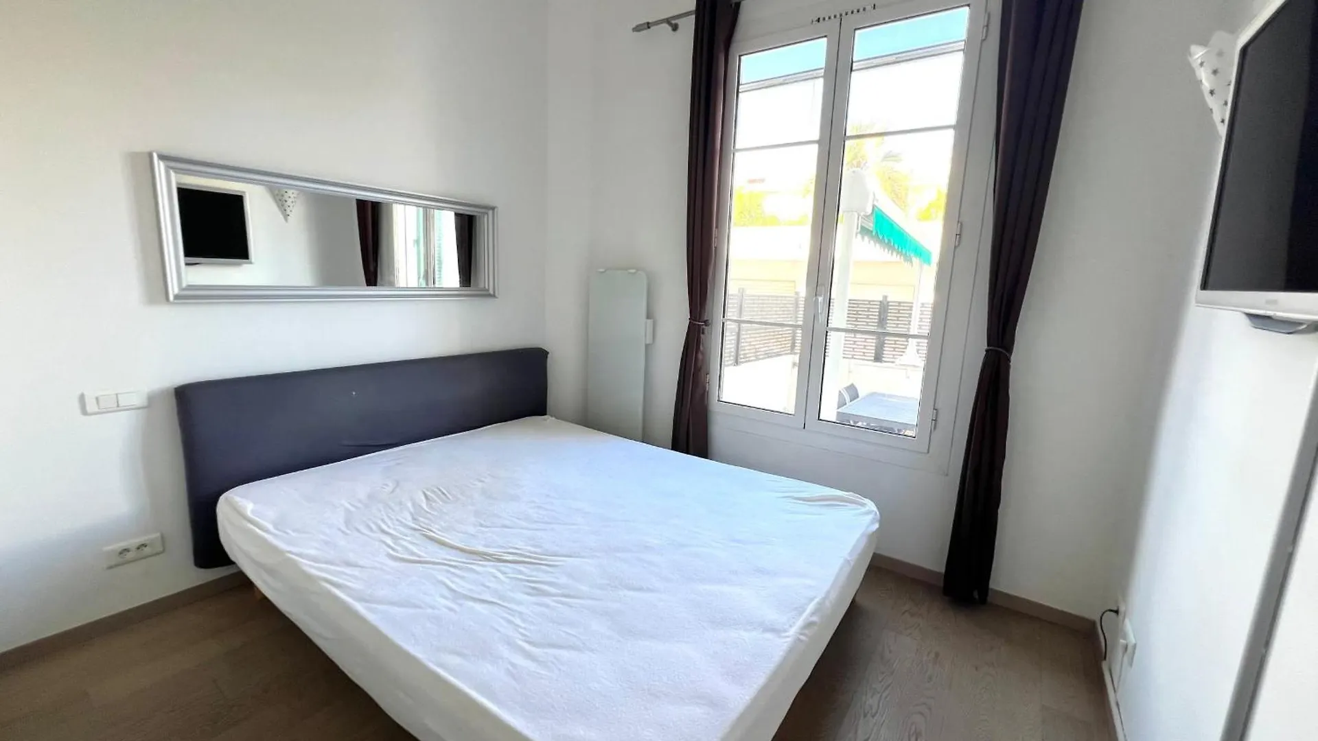 Apartment Juan Les Pins 6 People Pool Tennis